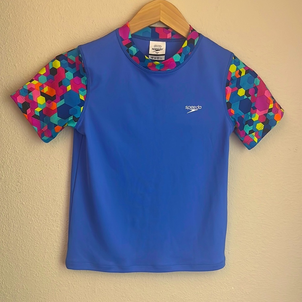 Kids Speedo swim shirt size M/10